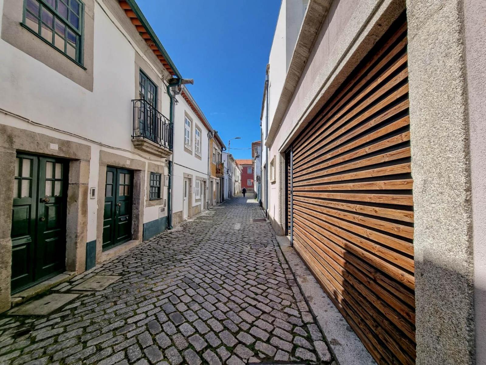Casa Do Trigo - With Garage In The Center